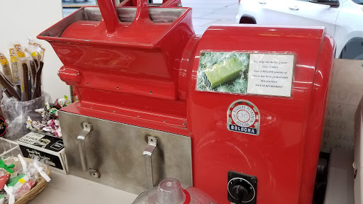 Italian Grocery Store «DeVitis Fine Italian Foods», reviews and photos, 560 E Tallmadge Ave, Akron, OH 44310, USA