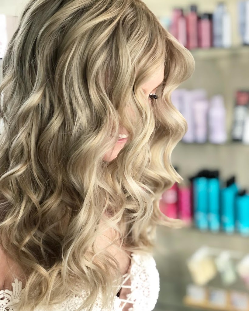 Wild Hare Salon 60152