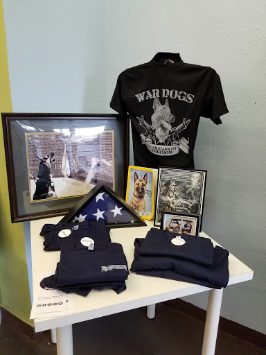 Pet Supply Store «3 Dogs and a Chick», reviews and photos, 130 Miracle Strip Pkwy SE, Fort Walton Beach, FL 32548, USA