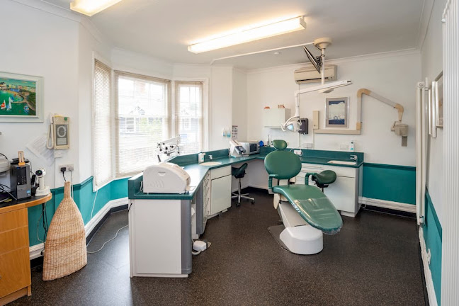 The Whites Dental Centre - Cardiff