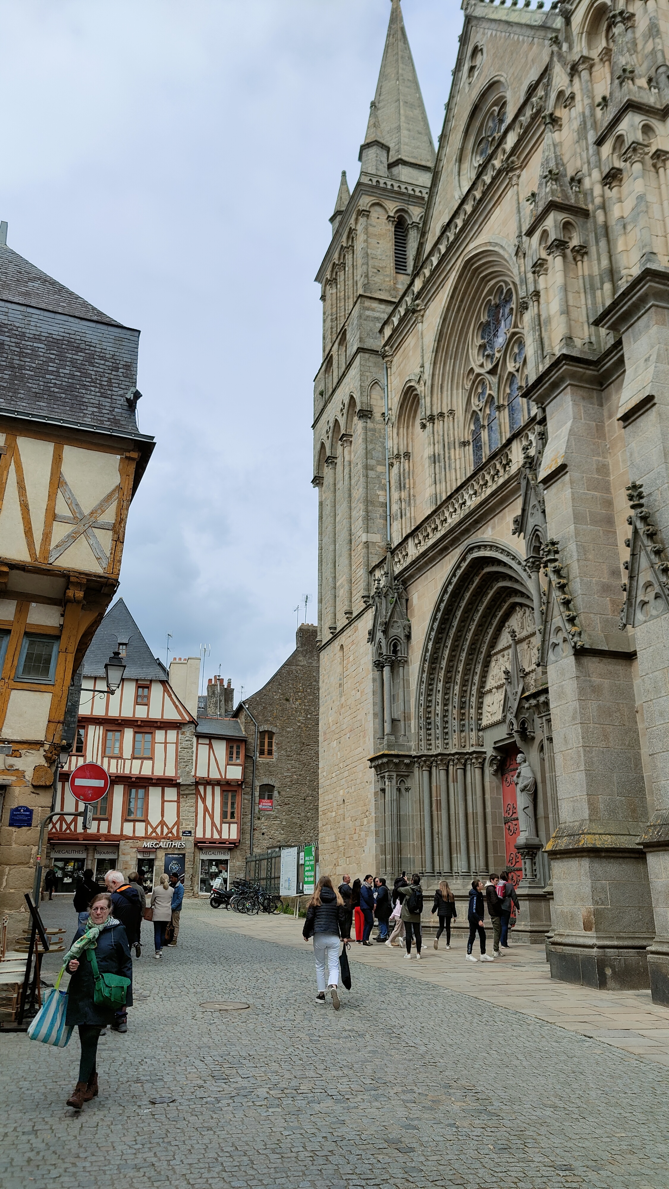 Photo n° 5 de l'avis de Régis.a fait le 25/04/2023 à 21:21