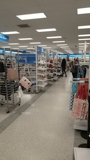 Clothing Store «Ross Dress for Less», reviews and photos, 5820 Lakewood Towne Center Blvd SW, Lakewood, WA 98499, USA