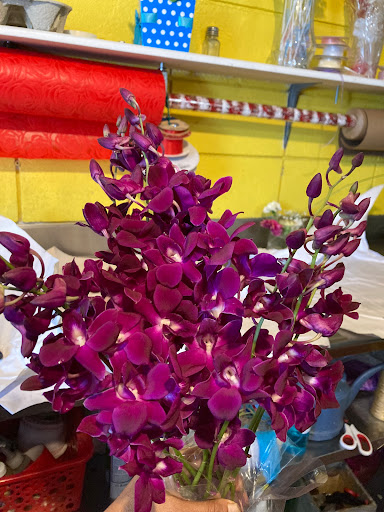 Florist «Genesis Flower And Gift Shop», reviews and photos, 1801 N Garey Ave, Pomona, CA 91767, USA