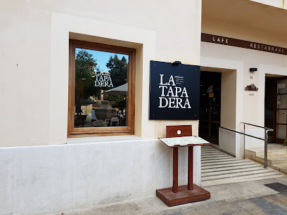 La Tapa Dera (Resto&Bar) - Carrer d,Antoni Maura, 36, 07460 Pollença, Illes Balears, Spain