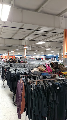 Thrift Store «Goodwill of North Georgia: Snellville Store and Donation Center», reviews and photos, 2340 Ronald Reagan Pkwy, Snellville, GA 30078, USA