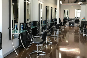 Chazio's Boutique Salon image