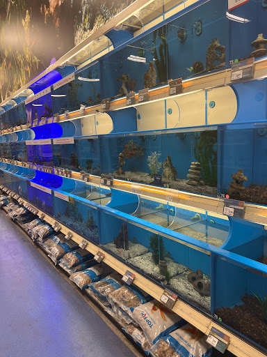 Pet Supply Store «PetSmart», reviews and photos, 1801 Howell Mill Rd NW, Atlanta, GA 30318, USA