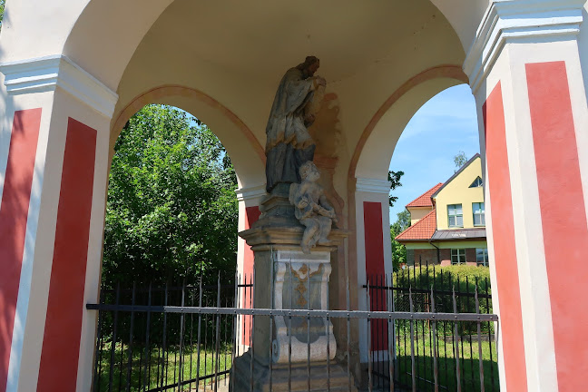 Recenze na Kaple sv. Jana Nepomuckého v Pardubice - Kostel