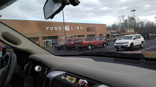 Grocery Store «Food Lion», reviews and photos, 2724 Fairground Rd, Goochland, VA 23063, USA