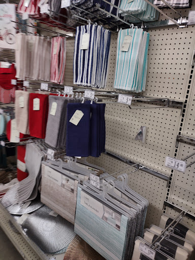 Discount Store «Big Lots», reviews and photos, 426 E Waterloo Rd, Akron, OH 44319, USA