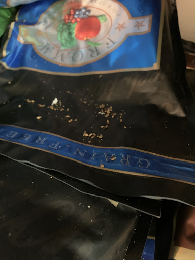 Pet Supply Store «Animal Crackers», reviews and photos, 5 Westfield Ave, Clark, NJ 07066, USA