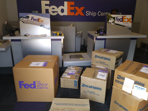 Shipping and Mailing Service «FedEx Ship Center», reviews and photos, 3601 N Dallas Ave, Lancaster, TX 75134, USA