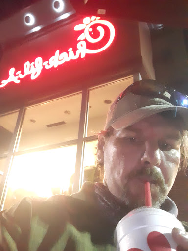 Fast Food Restaurant «Chick-fil-A», reviews and photos, 1002 Edwards Ferry Rd NE, Leesburg, VA 20176, USA