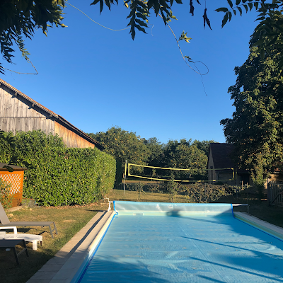 The Cottage and The Barn at Les Chouettes Tremolat à Trémolat
