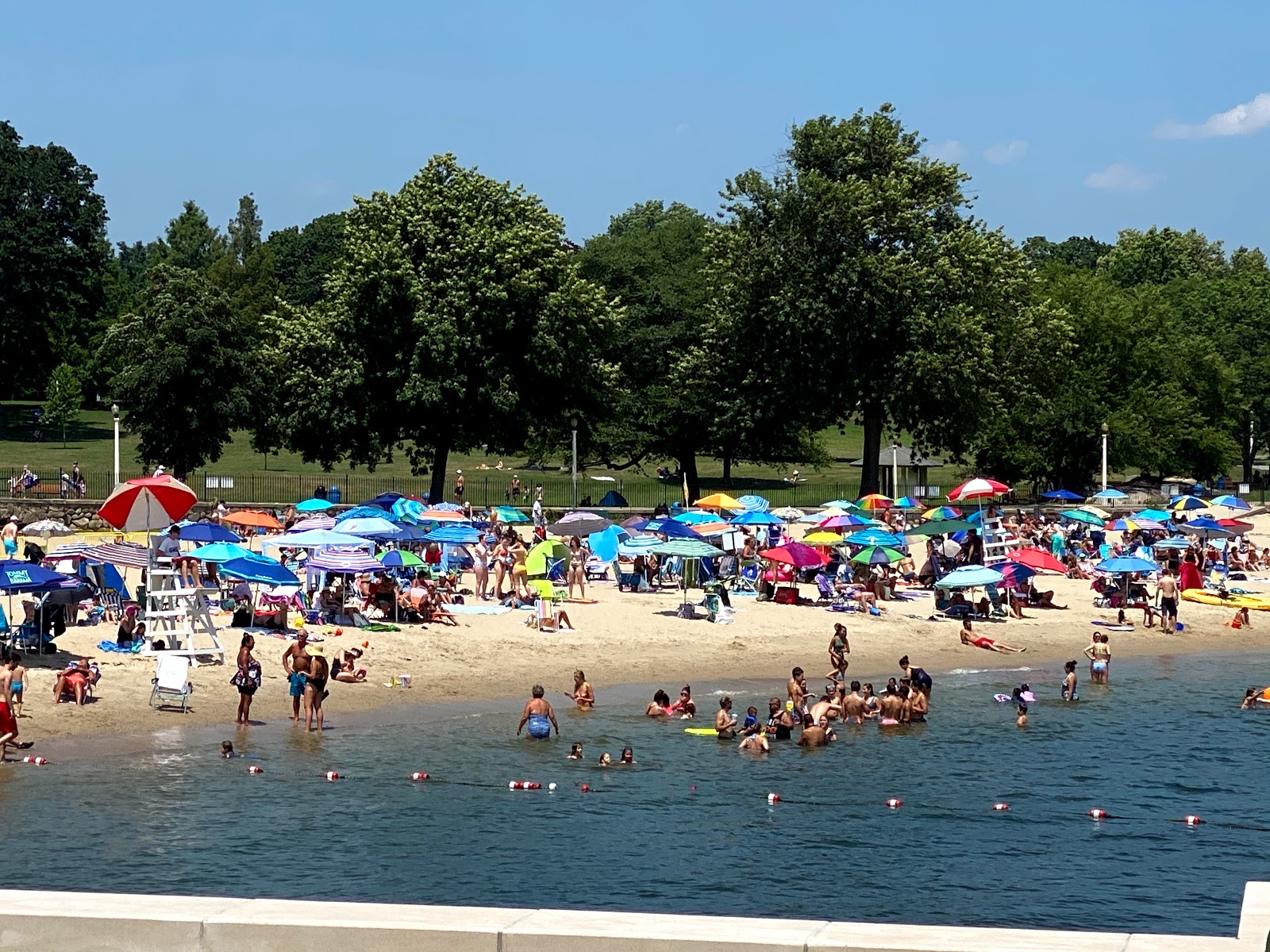 Rye Beach'in fotoğrafı - rahatlamayı sevenler arasında popüler bir yer