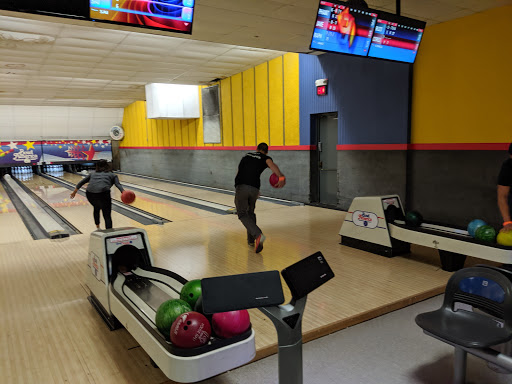 Bowling Alley «Bowl America Inc», reviews and photos, 140 S Maple Ave, Falls Church, VA 22046, USA