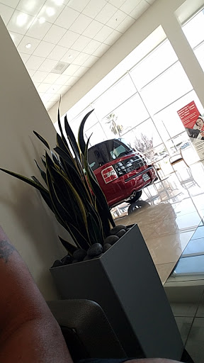 Car Dealer «Star Ford Lincoln», reviews and photos, 1101 S Brand Blvd, Glendale, CA 91204, USA