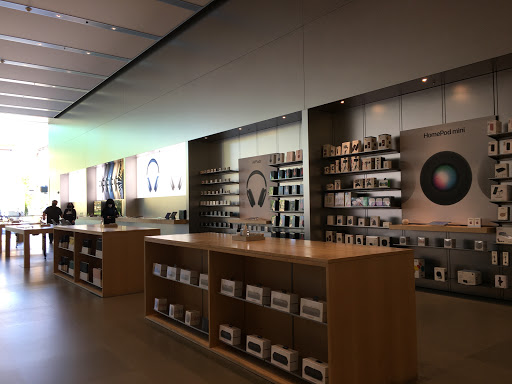 Computer Store «Apple Ridge Hill», reviews and photos, 143 Market Street, Yonkers, NY 10710, USA