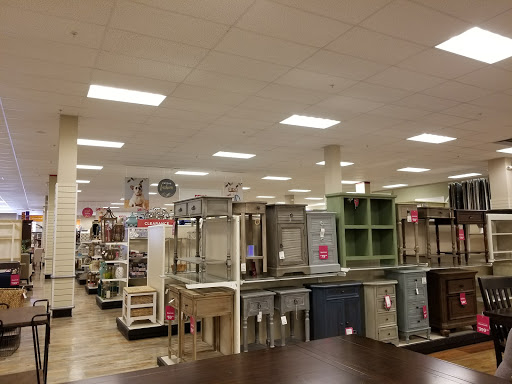 Department Store «HomeGoods», reviews and photos, 5530 Reseda Blvd, Tarzana, CA 91356, USA