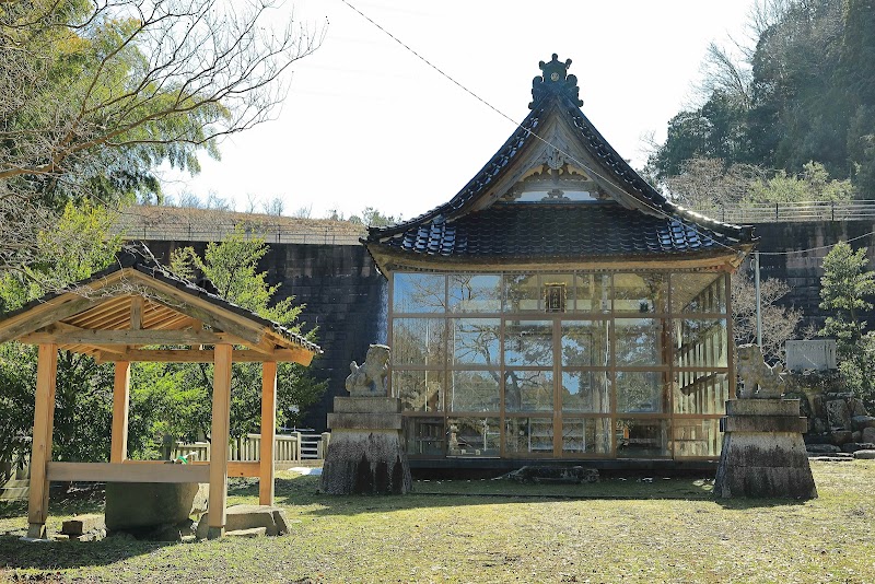 白山神社