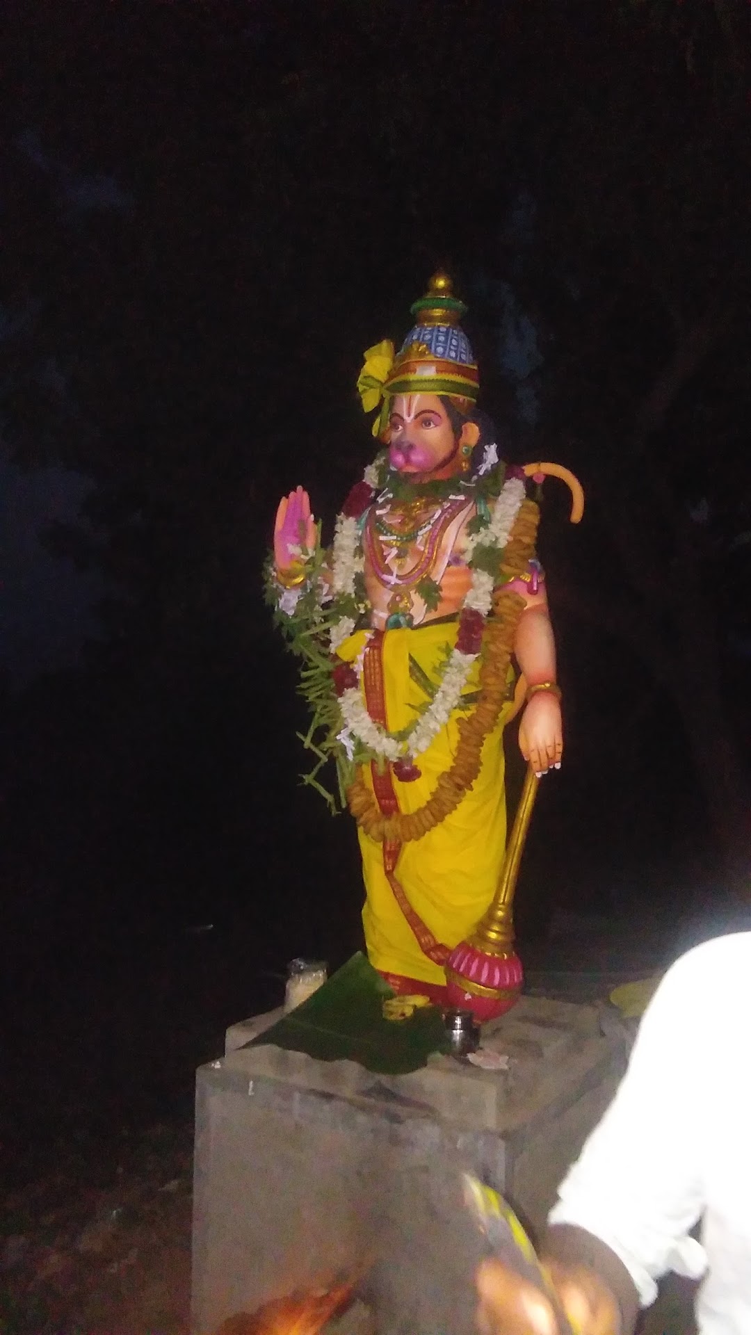 வீர ஆஞ்சநேயர் கோவில்