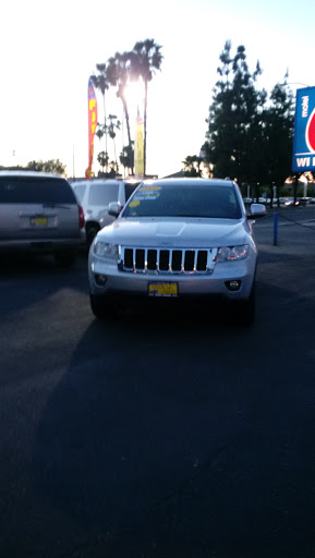 Used Car Dealer «Own a Car», reviews and photos, 4030 N Blackstone Ave # B, Fresno, CA 93726, USA