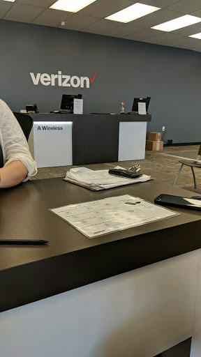 Verizon Authorized Retailer - A Wireless, 1150 Mineral Wells Ave, Paris, TN 38242, USA, 