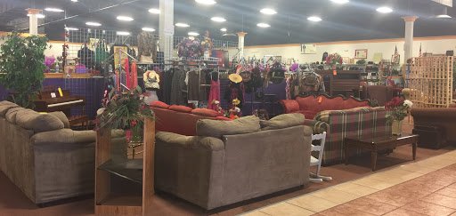 Thrift Store «The Salvation Army Family Store & Donation Center», reviews and photos, 6469 N Prospect Ave, Gladstone, MO 64119, USA