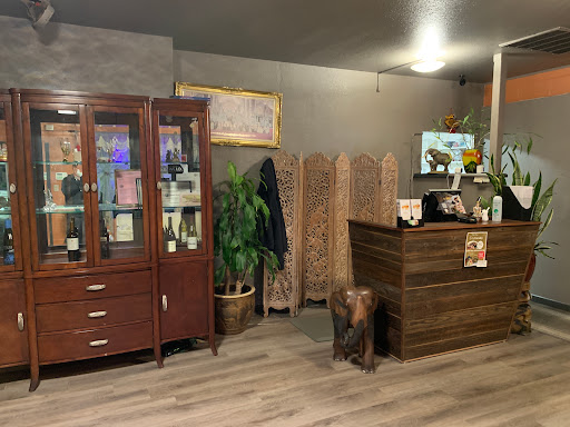 Janyas Thai Cuisine image