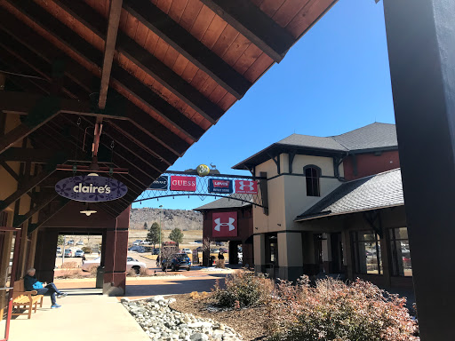 Sportswear Store «Columbia Sportswear Outlet Store at Outlets at Castle Rock», reviews and photos, 5050 Factory Shops Blvd #190, Castle Rock, CO 80108, USA