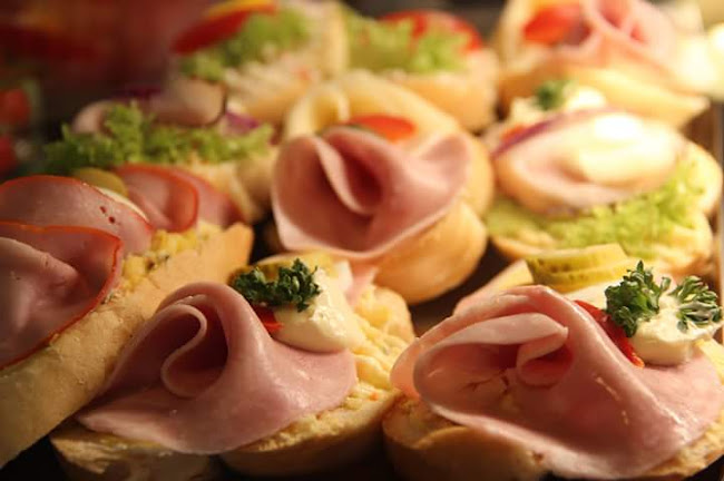 Café Bar - Cukrárna Otevírací doba