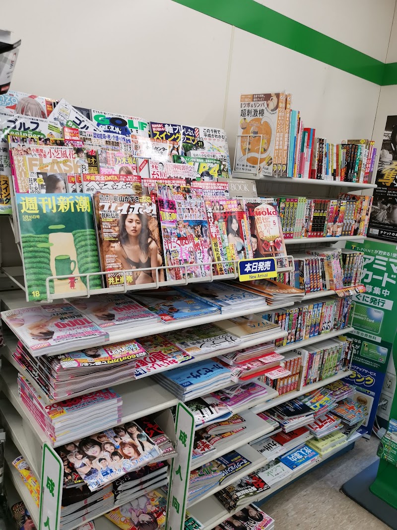 ファミリーマート 博多グリーンホテル店 福岡県福岡市博多区博多駅中央街 コンビニエンスストア コンビニ グルコミ