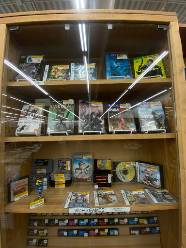 Book Store «Half Price Books», reviews and photos, 31 Orland Square Dr, Orland Park, IL 60462, USA