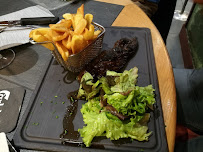 Steak du Restaurant 𝐋𝐚 𝐓𝐚𝐯𝐞𝐫𝐧𝐞 𝐌𝐞𝐭𝐳 𝑇𝑎𝑏𝑙𝑒 𝑑𝑒 𝐶𝑎𝑟𝑎𝑐𝑡è𝑟𝑒 à Metz - n°19