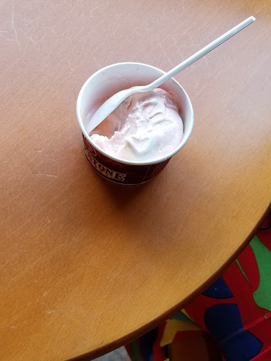 Ice Cream Shop «Cold Stone Creamery», reviews and photos, 2530 Aramingo Ave, Philadelphia, PA 19125, USA