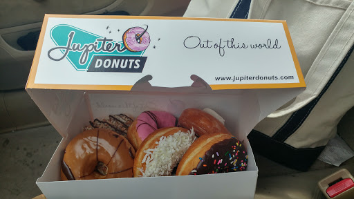 Donut Shop «Jupiter Donut Factory», reviews and photos, 141 Center St, Jupiter, FL 33458, USA