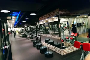 Fitness Factory Gym (Qianjin Ziqiang) image