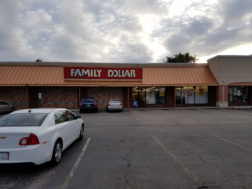 FAMILY DOLLAR, 326 N Independence Blvd, Romeoville, IL 60446, USA, 