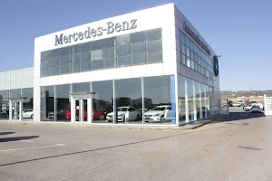 Mercedes-Benz Cáceres | Automoción del Oeste image