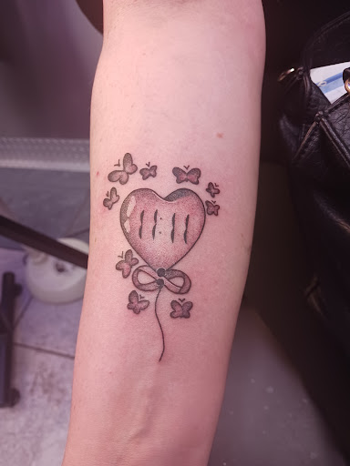 Tattoo Shop «Celebrity Tattoo», reviews and photos, 11730 W Colfax Ave, Lakewood, CO 80215, USA