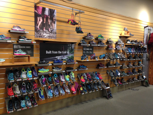 Camping Store «REI», reviews and photos, 7410 SW Bridgeport Rd, Tigard, OR 97224, USA