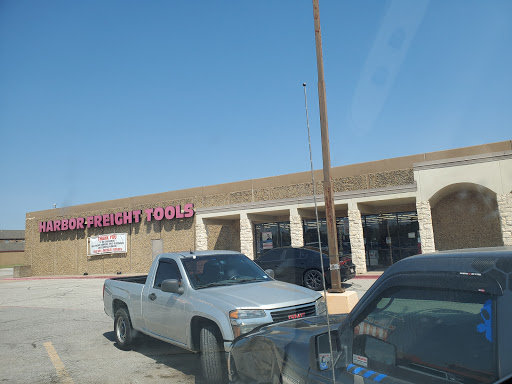 Hardware Store «Harbor Freight Tools», reviews and photos, 303 W Camp Wisdom Rd, Duncanville, TX 75116, USA