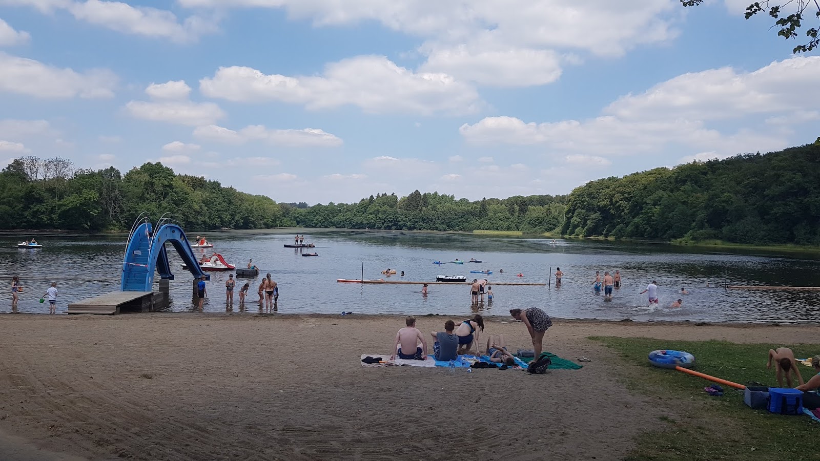Zdjęcie Strandbad Freilingen z powierzchnią trawa