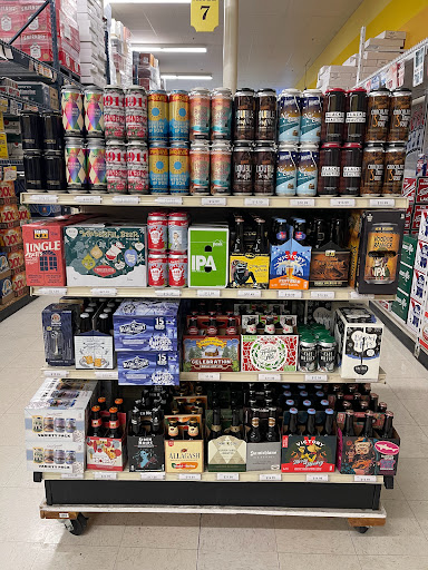 Liquor Store «Connecticut Beverage Mart», reviews and photos, 955 Washington St, Middletown, CT 06457, USA