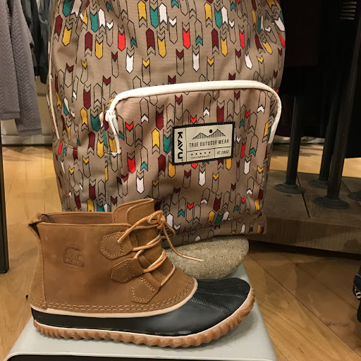 Outdoor Sports Store «Clear Water Outdoor - Lake Geneva», reviews and photos, 744 W Main St, Lake Geneva, WI 53147, USA