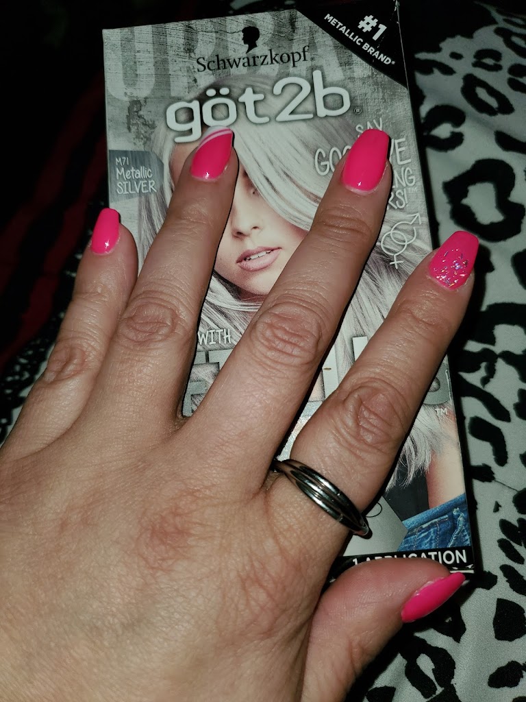 V Nails 16701