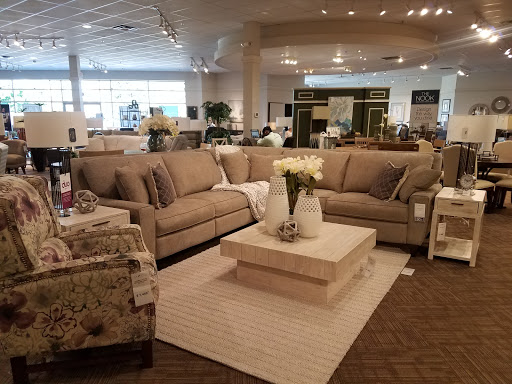 Furniture Store «La-Z-Boy Furniture Galleries», reviews and photos, 19230 Alderwood Mall Pkwy #180, Lynnwood, WA 98036, USA