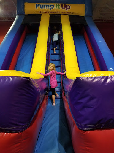 Shoe Store «Shoe Station», reviews and photos, 741 C Hilcrest Road, Mobile, AL 36695, USA