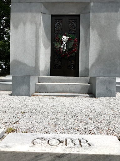 Funeral Home «Woodlawn-Roesch-Patton Funeral Home & Me», reviews and photos, 660 Thompson Ln, Nashville, TN 37204, USA