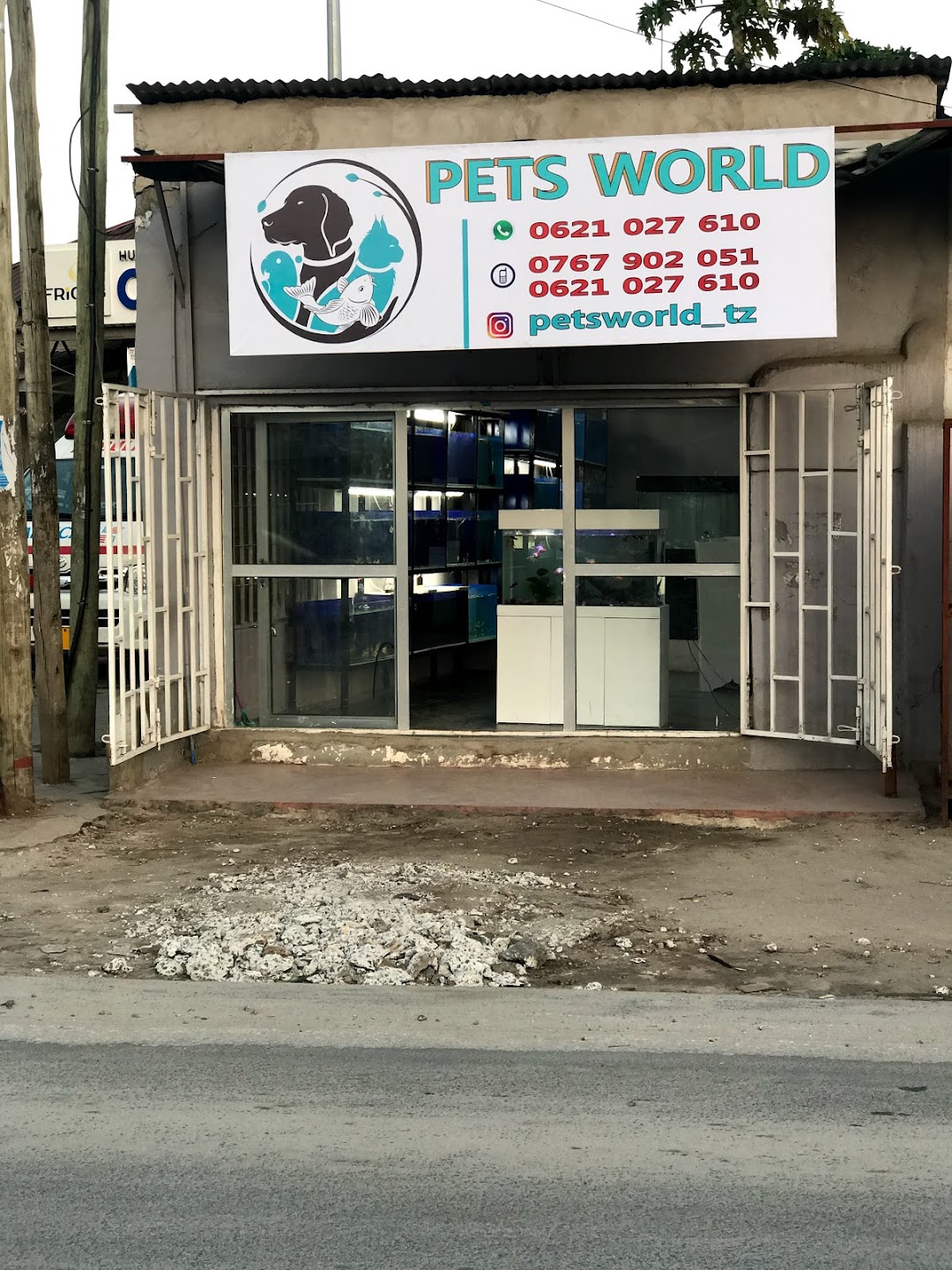 Pets world